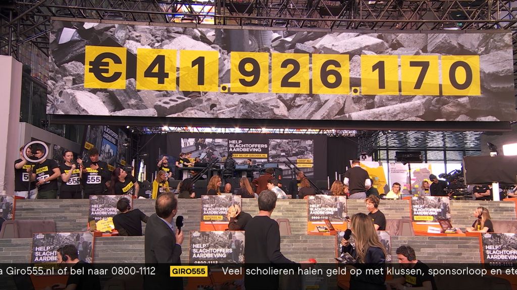 Erkan01975's tweet photo. Hartverwarmend dit NL ❤️ #tussenstand @Giro555 https://t.co/hpTazhiT30