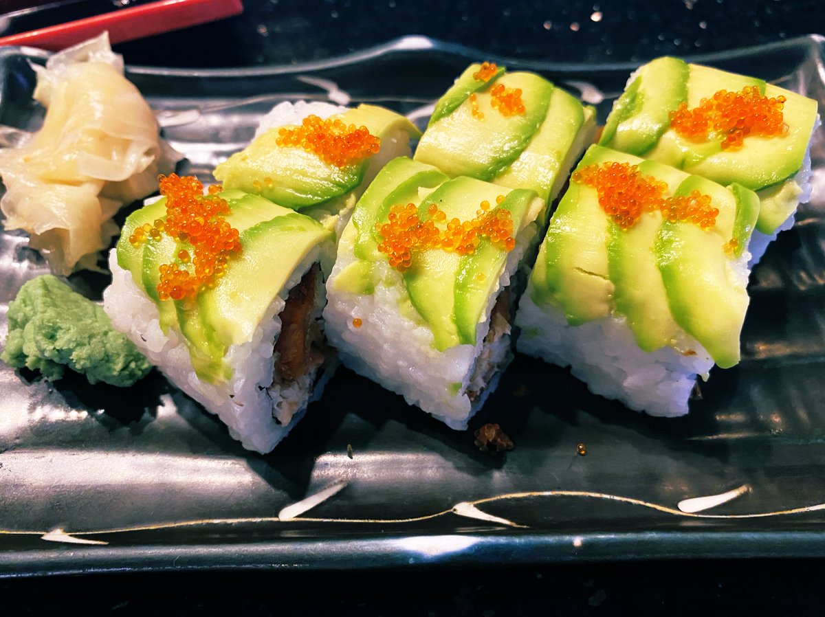 dynamitedoherty's tweet image. Soft shell crab &amp;amp; avocado sushi at Sakura, a cuppa at The Pocket &amp;amp; a new tap for a fiver from @mariecurieuk 

I score this afternoon a strong 8/10. #midtermbreak