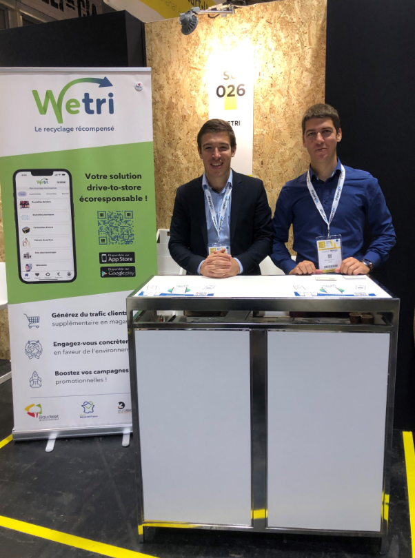 CandidatsIeseg's tweet photo. Découvrez #Wetri, une application mobile gratuite, cofondée par @ArnaudLouiset (#IESEG 2017), qui récompense le #recyclage 📱♻️ https://t.co/FNIedQDDzD

#IESEGExperience #IESEGCares #Entrepreneuriat #RSE #EconomieCirculaire https://t.co/oKg2RiqujA