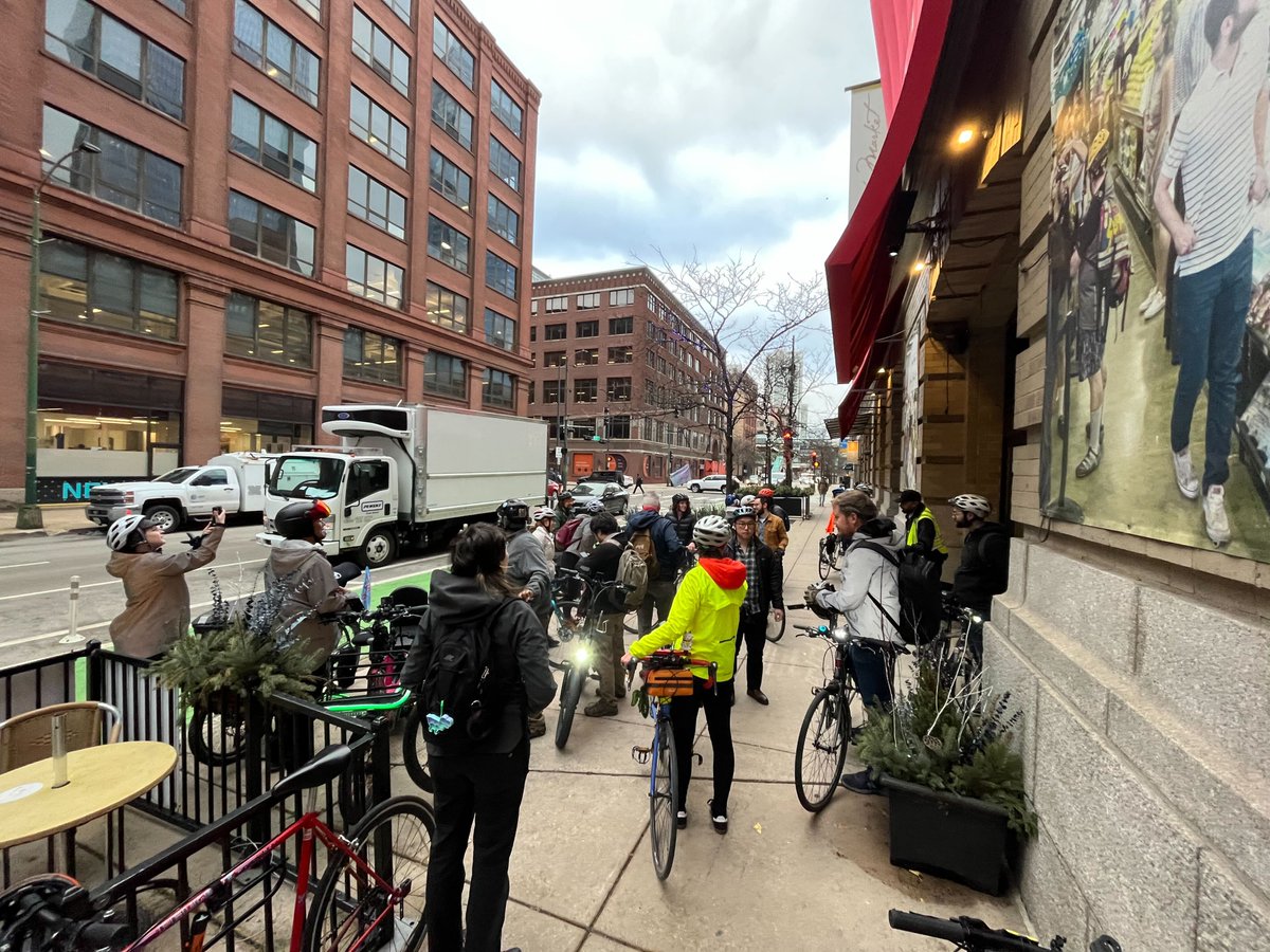 Chicago, Bike Grid Now! on Twitter "It's Bike Bus Wednesday which