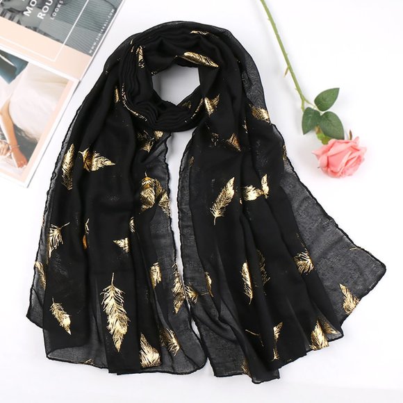 bigmg41's tweet photo. So good I had to share! Check out all the items I'm loving on @Poshmarkapp #poshmark #fashion #style #shopmycloset: https://t.co/cU8xfZrq2W https://t.co/qvFWyTlABh