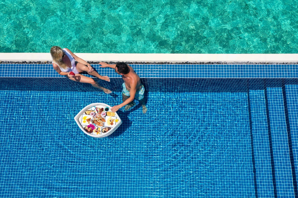 atollaura's tweet photo. EARLY BIRD OFFER at Radisson Blu Maldives

#maldives #luxuryresorts #offers #radissonblumaldives #zeldivaluxury #earlybirdoffer

https://t.co/2Dep9i7McS https://t.co/uXiXdoGtZg