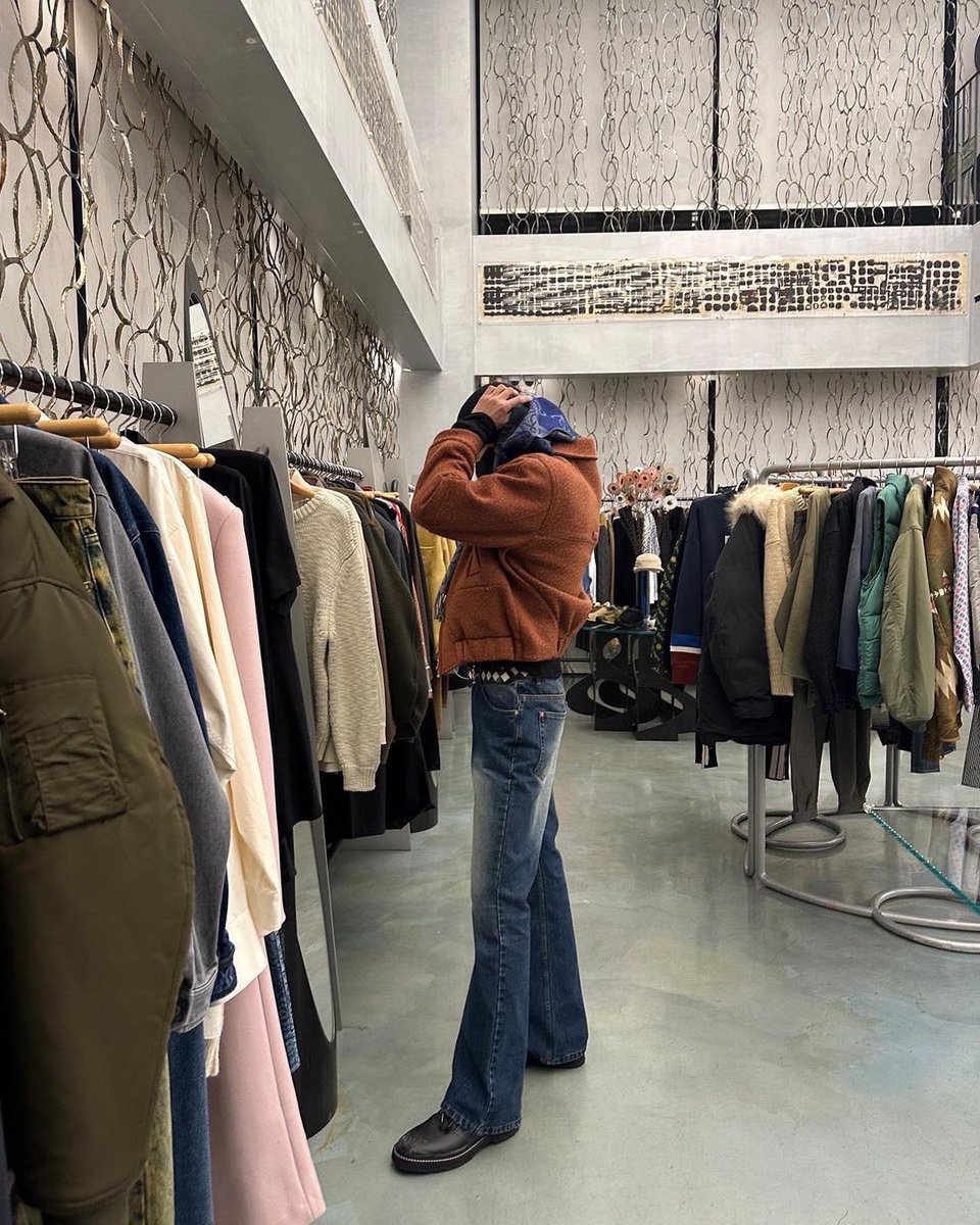 knockknock0408's tweet photo. KAI ins : 👊
@weareoneEXO https://t.co/Ol5pu7M1eA