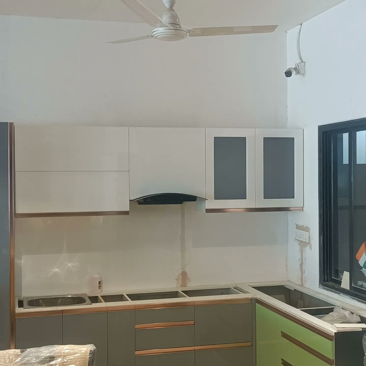 siddiquerizwan1's tweet image. Modular kitchen furniture work
#modularkitche
#furniture 
#furnituredesign 
#furniturewoodwork
#Mumbai 
#India 
#mumbaiwork
@ErikSolheim 
@LadyVelvet_HFQ 
@emraanhashmi 
@PoojaB1972 
@nsitharaman