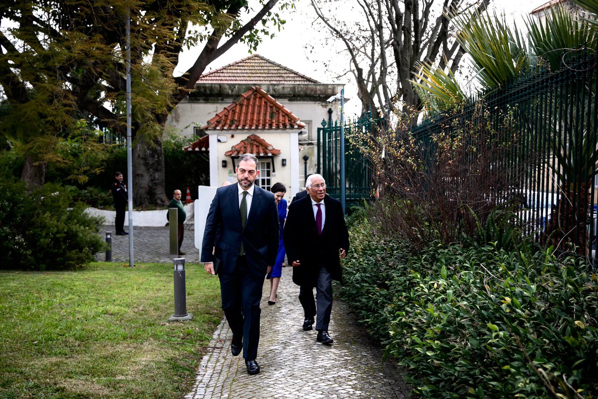 antoniocostapm's tweet photo. Um dos principais eixos do PRR é a transição climática. Não há uma segunda oportunidade para proteger o ambiente e salvar o Planeta. Assumimos a transição climática e energética como motor do nosso crescimento sustentável. https://t.co/gnbPxW1F0T