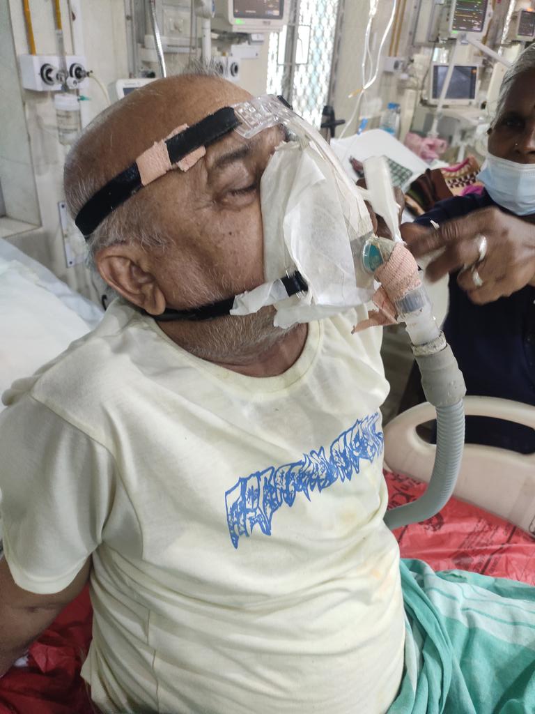 se_rupesh's tweet photo. #SaveMedPatient #SaveFromAndman
#SaveMyFather

@JM_Scindia
@airindiain
@Ministry_CA
@PMOIndia
@WHO 
Stuck in port blair island from 26 january with limited medical facilities, not able to escape, feeling hopeless

Save my father https://t.co/LJFgpOSIf2