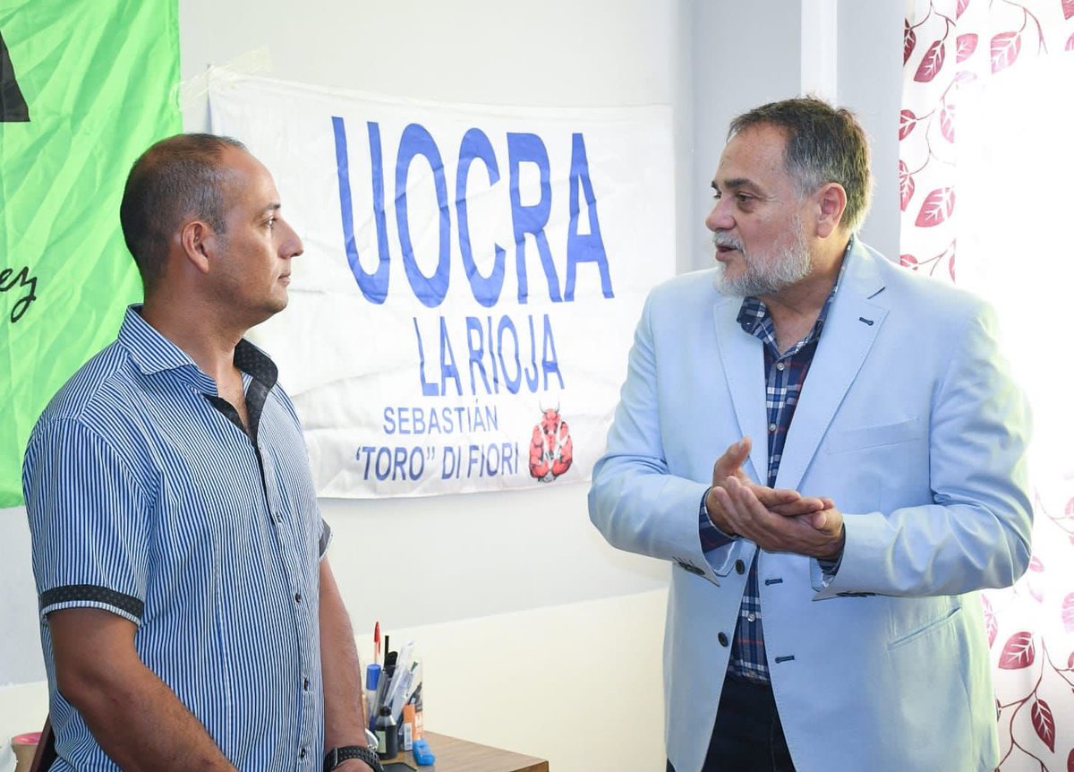 ArielPuy's tweet photo. Nos reunimos en la UOCRA con los delegados de las empresas que trabajan en las obras de viviendas.
Con compromiso y vocación de servicio vamos a seguir construyendo La Rioja que nos merecemos, con pleno empleo y empresarios fortalecidos que respeten los derechos de trabajadores. https://t.co/J8rpjqGH3z