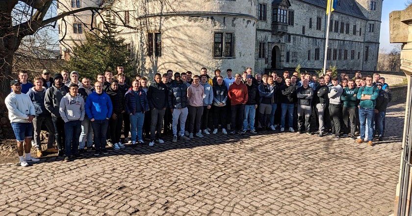 The Squadron took a short break today to visit Möhne Dam and Wewelsburg Castle. 

Soldiers from the Squadron delivered first class vignettes, articulating the significance of these sites and highlighting their relevance during the Second World War.