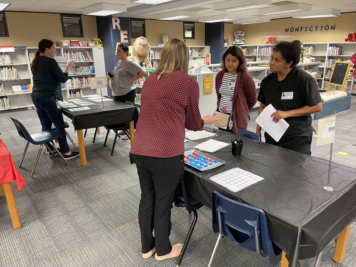 JaMartinez401's tweet photo. Building Literacy Communities within schools and families by getting together to βSpill the Tea on Reading.β Thank you to all that attended! @ccisdlearns @whitgiraffes #CCISDICS https://t.co/JVno9ZDsNk