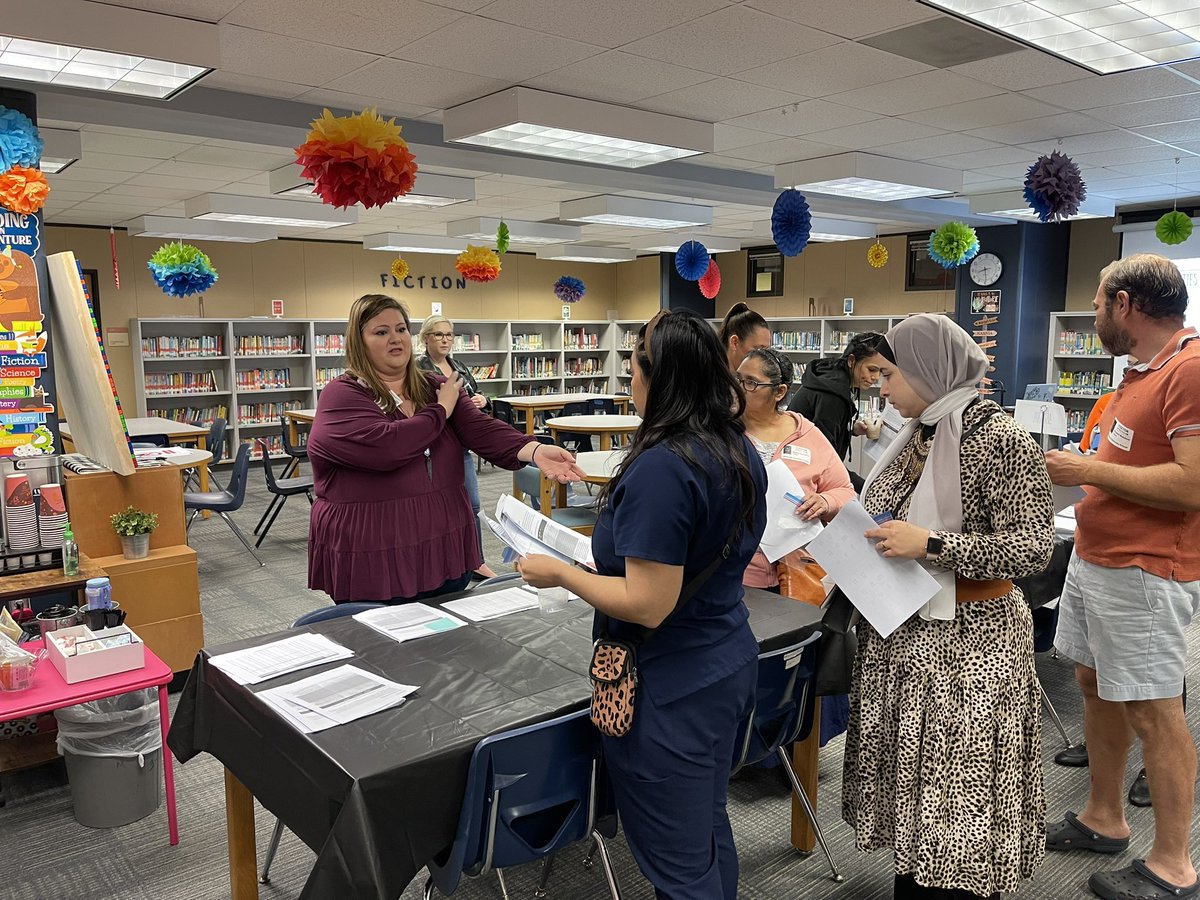 JaMartinez401's tweet photo. Building Literacy Communities within schools and families by getting together to βSpill the Tea on Reading.β Thank you to all that attended! @ccisdlearns @whitgiraffes #CCISDICS https://t.co/JVno9ZDsNk
