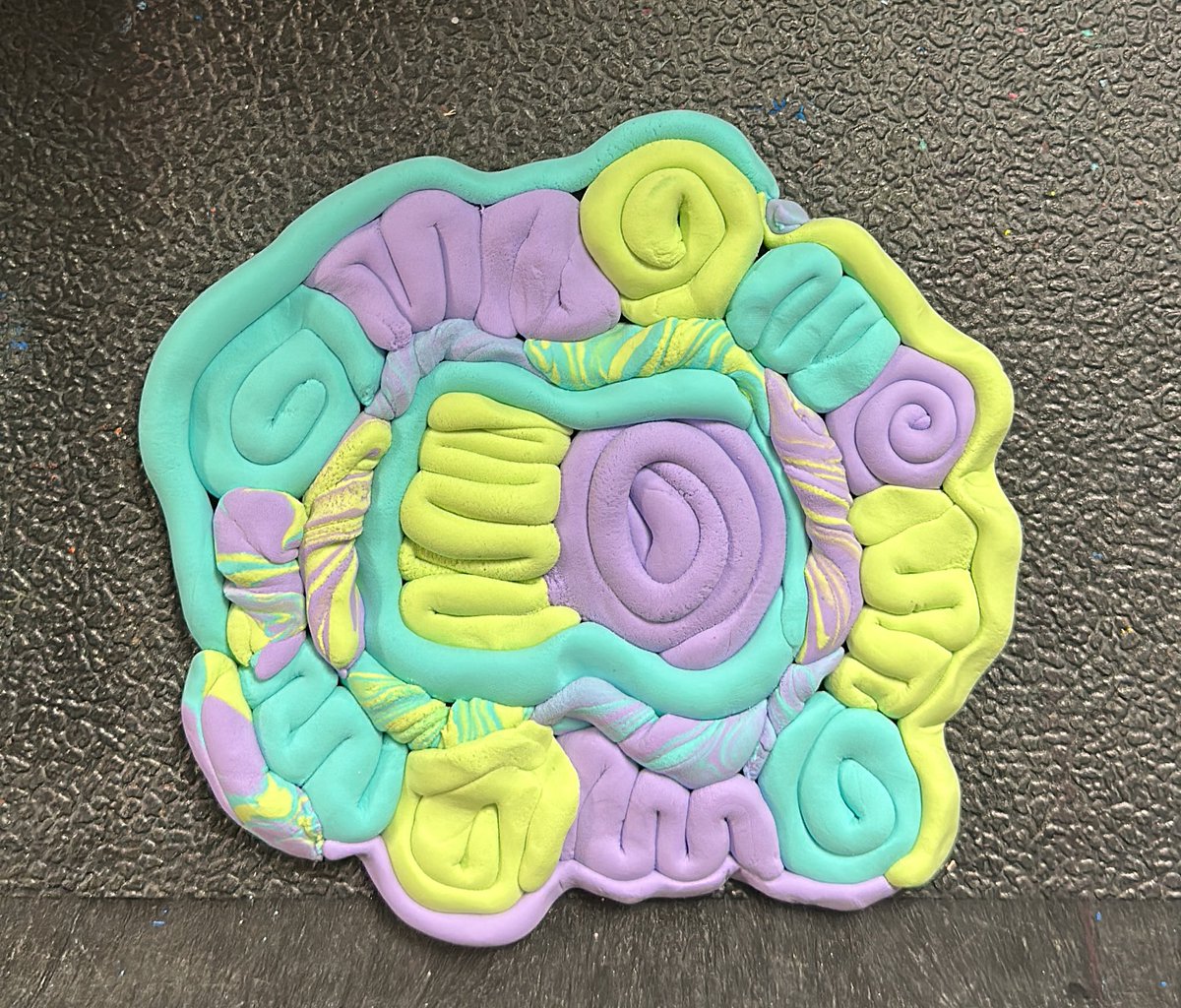 kmathisenart's tweet photo. Some clay coil creations to brighten your day! https://t.co/PJqSQ5DBnE