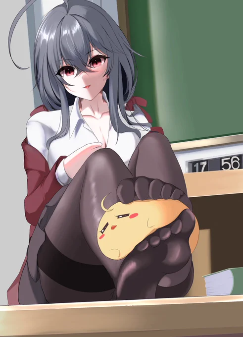 アズレン来たばかりの頃チラホラガッチガチに上手いばかりで今でもそうなんだけどその中で自分まだ下手だったからあんまりパッとしなかったでも最近そんな上手い人達に囲まれながら描き続けたらなんかレベル上がってたオレの描く大鳳上手いでしょ('ω' ) 