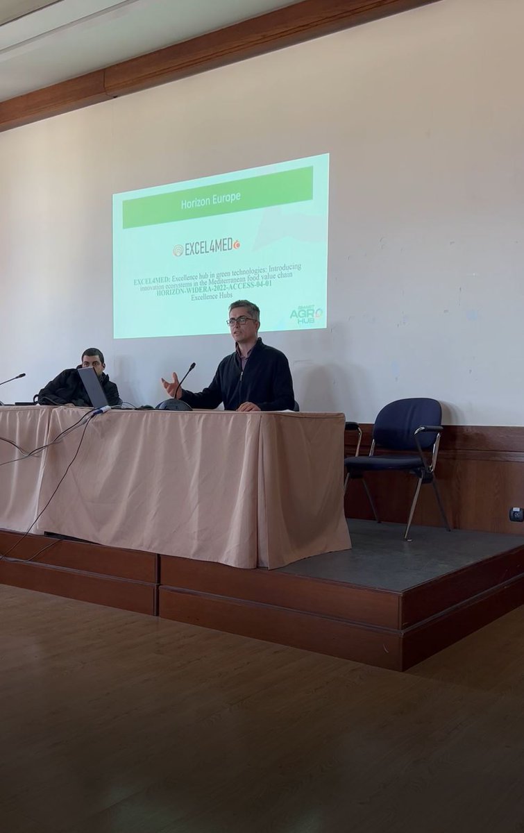 EXCEL4MED's tweet photo. 👥@EXCEL4MED was presented by @SmartAgroHub at the "Funding, Networking and Technology Transfer Opportunities for Mature Research Groups" organised by @EKTgr and Agricultural University of Athens.

#excel4med #horizoneurope #HorizonEU #widera #excellencehub #food #innovation https://t.co/1j2VhoYJxN