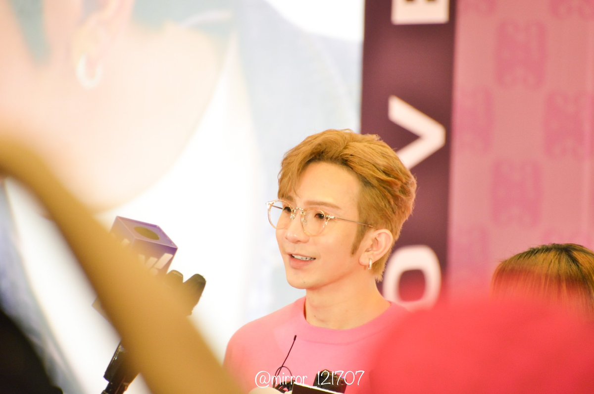onairR040's tweet photo. 2023-02-14 ALLOVER++ Brand Launch Event - Our First Date
Congratulations to Boss Lo for launching your first personal brand!
#盧瀚霆 #ansonlo #ansonlo盧瀚霆 #教主#跳唱教主 #mirrorweare#cantopop #Hongkong #ALLOVER
#OurFirstDate https://t.co/pVr8EvnFSt