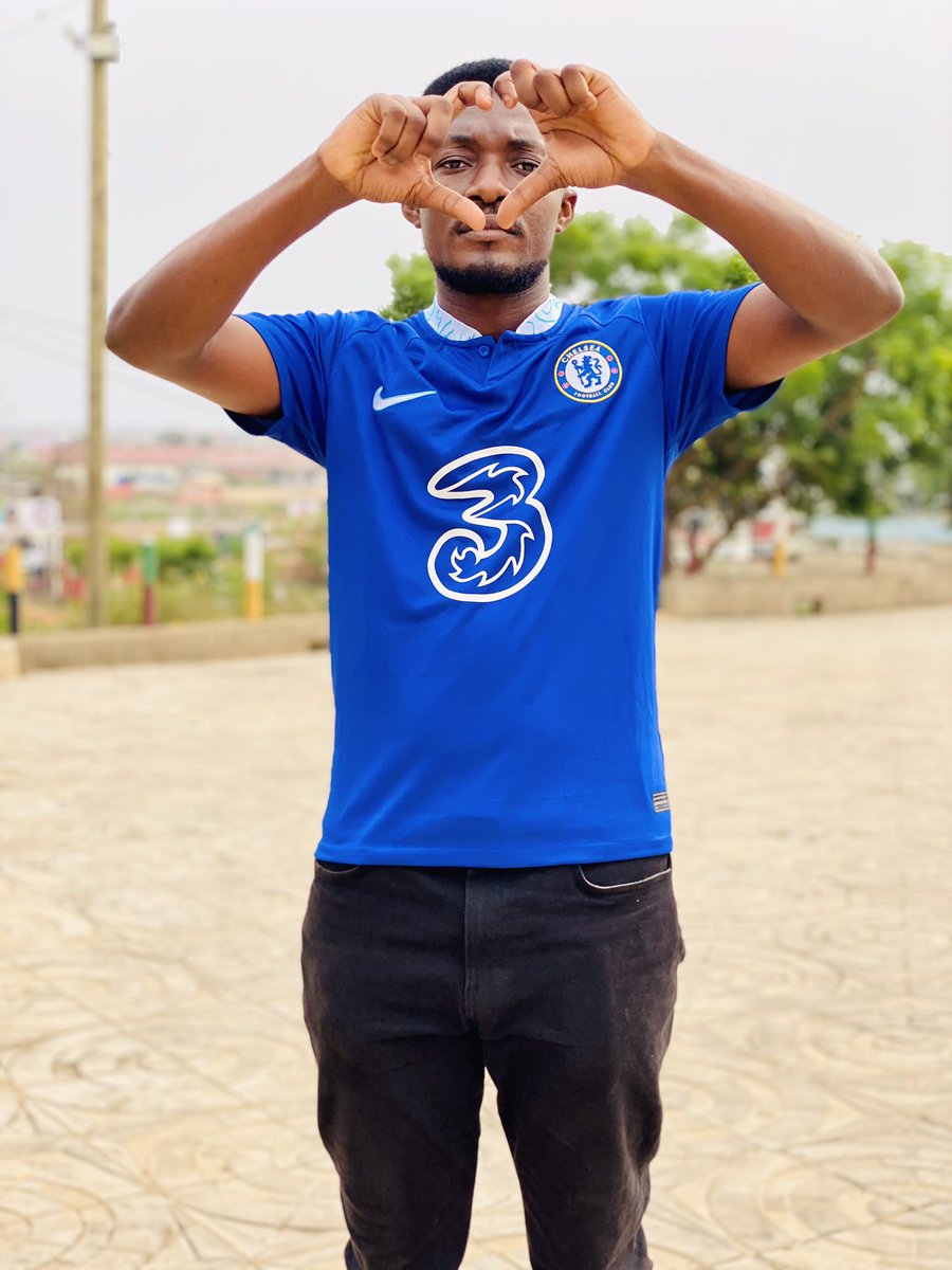DerrickOfori_'s tweet photo. #MatchDay⚽️💙 #SeriousMoodActivatedd😬💙 #KwakuEnzo⚽️💙 #UpUpTheBlues🥶💙 #UpUpChelsea💎💙🫂 #ChelseaFC #Chelsea #uefachampionsleague https://t.co/92WM1BiM9h