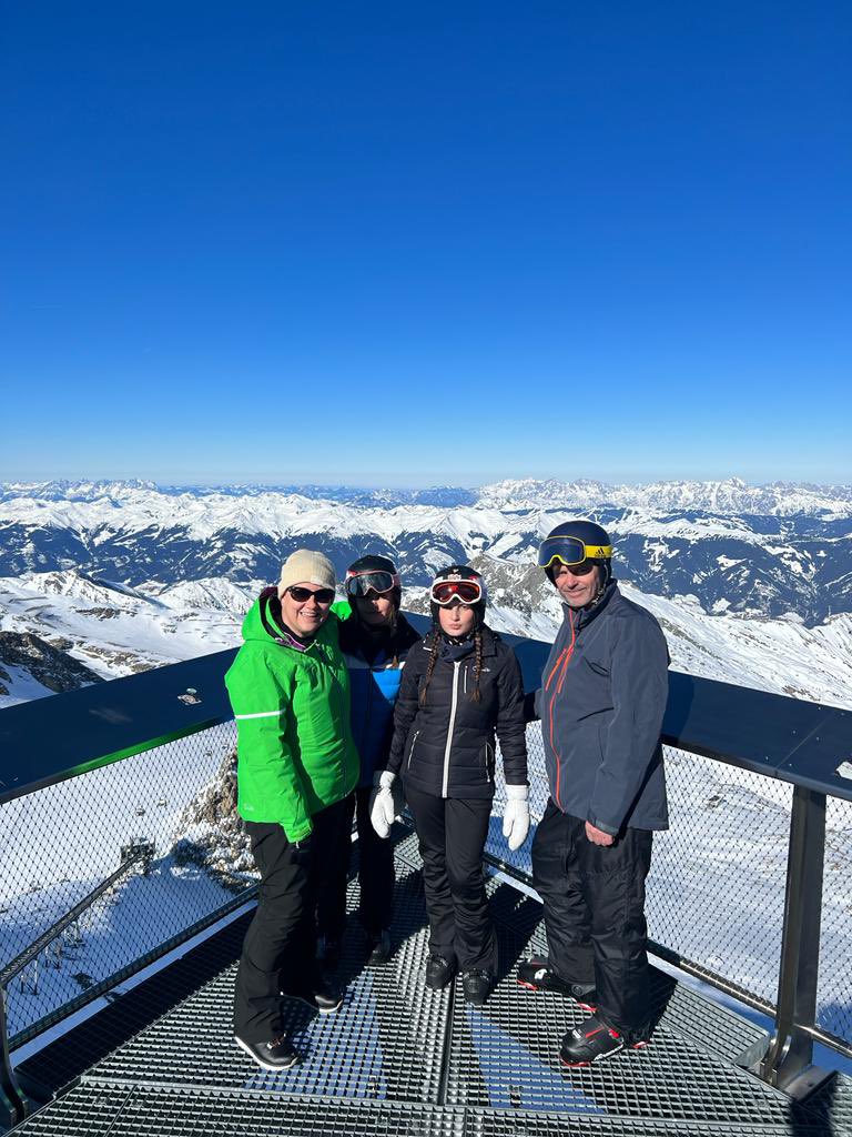 Beauty of bluebird Alps ⛷️