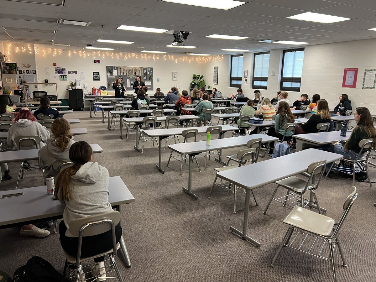 Bellwether Insurance came in to speak with students today about what happens to your insurance when you speed. 

#FCCLAweek #FACTS