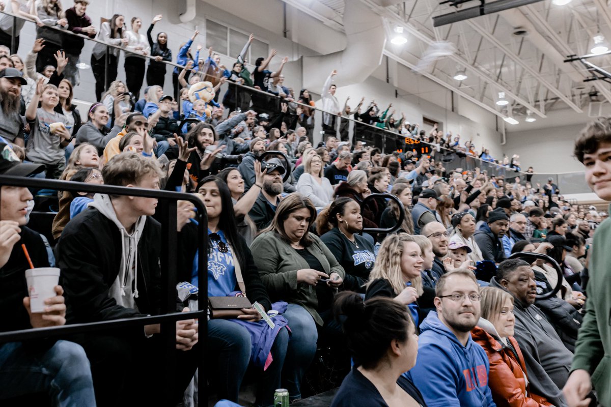 CLSEagles's tweet photo. Last Friday was a night to remember! Our community came together for a pasta dinner fundraiser, complete with basketball games, chuck a duck, cheer camp, prizes, and lots of fun! A great time was had by all and we can't wait for the next one. #WHYCLS #BLUECREW https://t.co/l1lOYJhseA