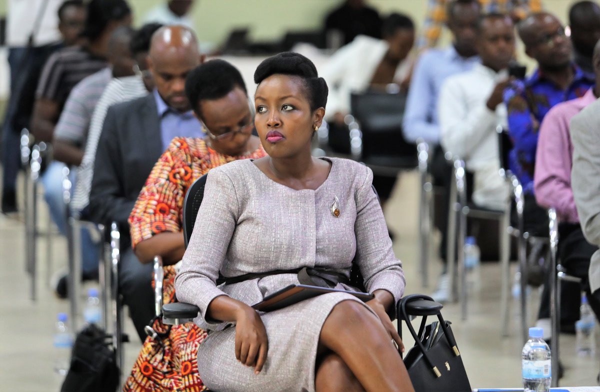 Mu imuraka ryakozwe none hamuritswe: 
▶️Inkoranabuhanga ku Kinyarwanda zakozwe na  <a href="/DUmuganda/">DIGITAL UMUGANDA</a>, 
▶️Inkoranabuhanga "English-Kinyarwanda Translation," 
▶️n'imurika rya Google Research Africa ku ishyira mu nkoranabuhanga ry’imbonwa z’Ikinyarwanda zoherejwe n’#IntekoyUmuco.