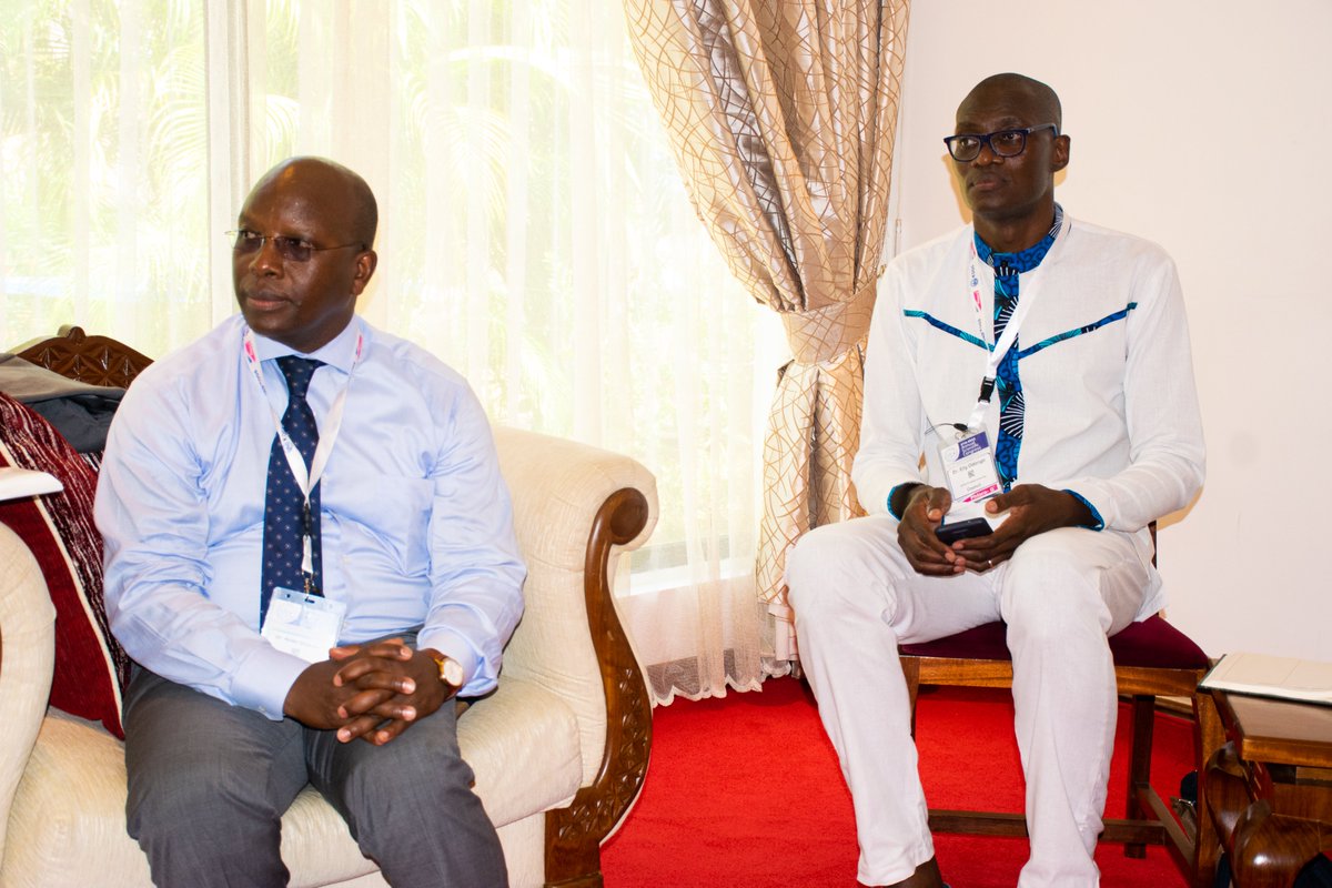 TheKOGSociety's tweet photo. KOGS Board Members welcoming our Esteemed Guests of Honor #KOGSCONGRESS2023 #KogsNawe https://t.co/x85ImWKBzE
