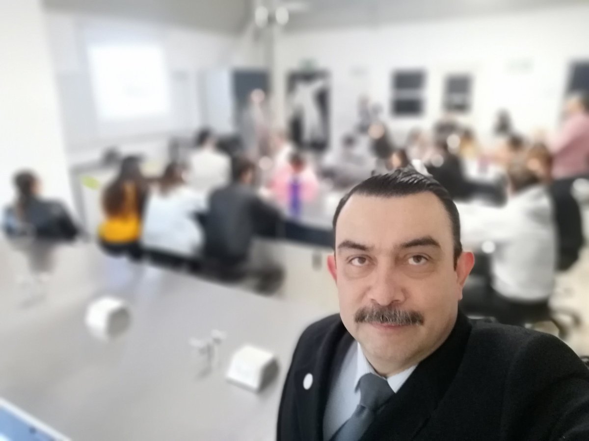 CSHUNIVA's tweet photo. Conversatorio con estudiantes de la Licenciatura en Criminología y Criminalística sobre "Elaboración de perfiles criminales analizando la escena del crimen" con el Dr Alfredo Rodríguez García. Consolidando programa y formación integral. https://t.co/lD3TEihP2Q