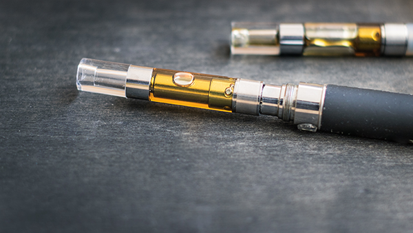 PotAdvisor's tweet photo. Are you finding it harder to get a good draw off your vape pen? Sounds like it may be clogged. Here are some quick troubleshooting steps you can try to fix the issue! #cannabiscommunity #potadvisor #cannabis
https://t.co/y1eLPPBeSO https://t.co/sbd6rZMhXv
