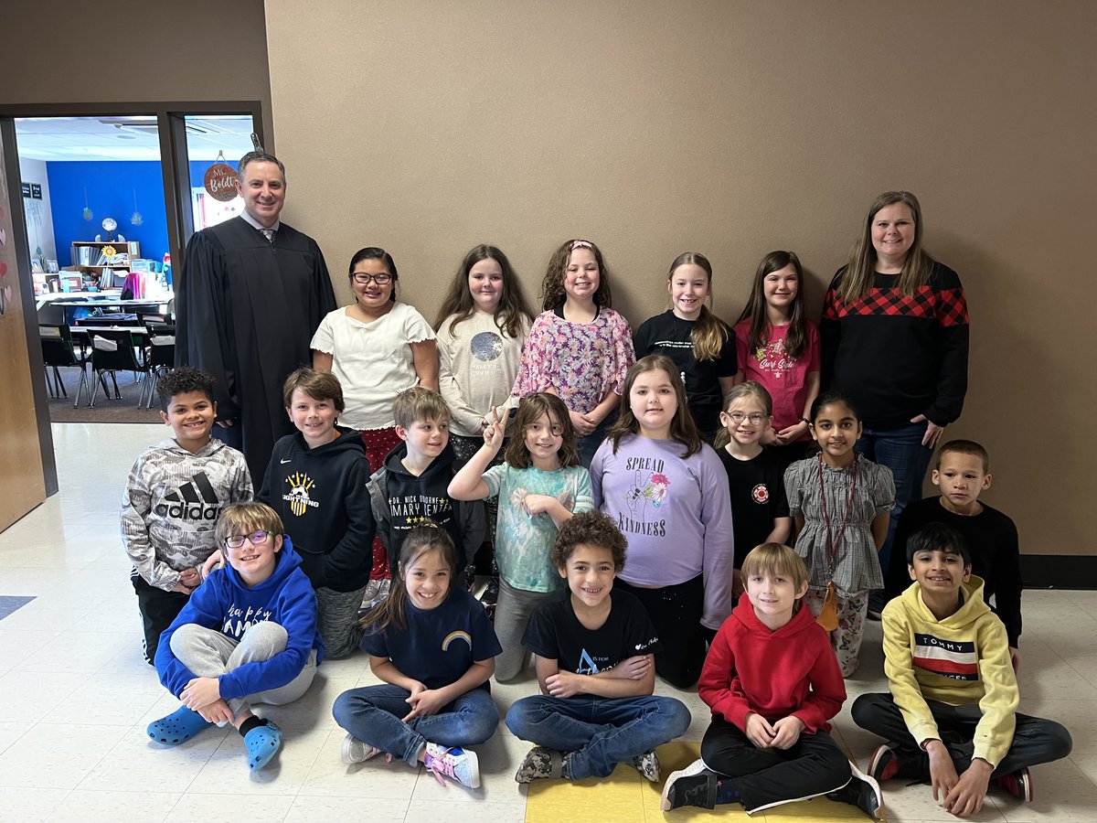 Illinois Judges Association tweet media