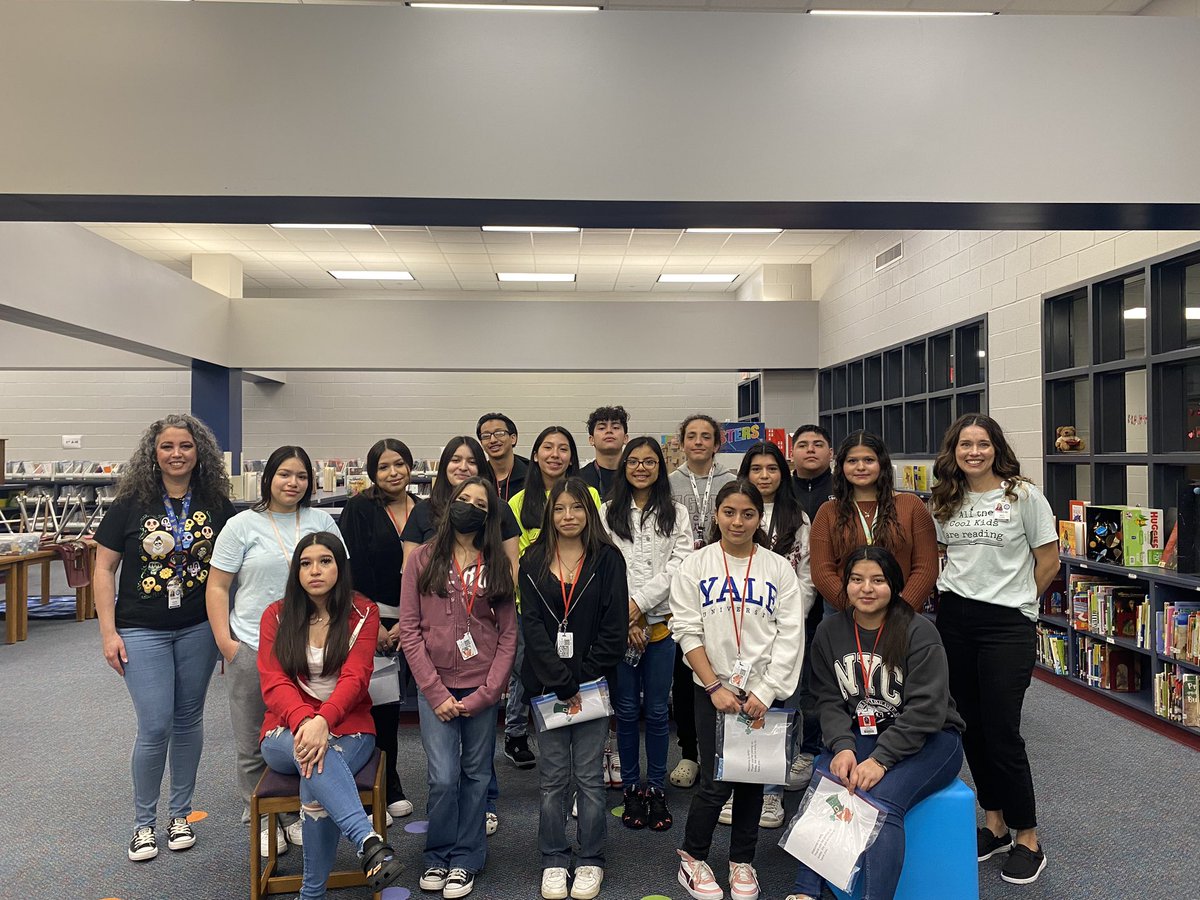 Thank you so much for giving us the chance to read to your students!  <a href="/HumbleISD_RPE/">River Pines Elementary</a> <a href="/mrs_laubinger/">Tammy Laubinger</a> <a href="/SraCastilloWMS/">SraCastillo</a> #thehumblelibrarian