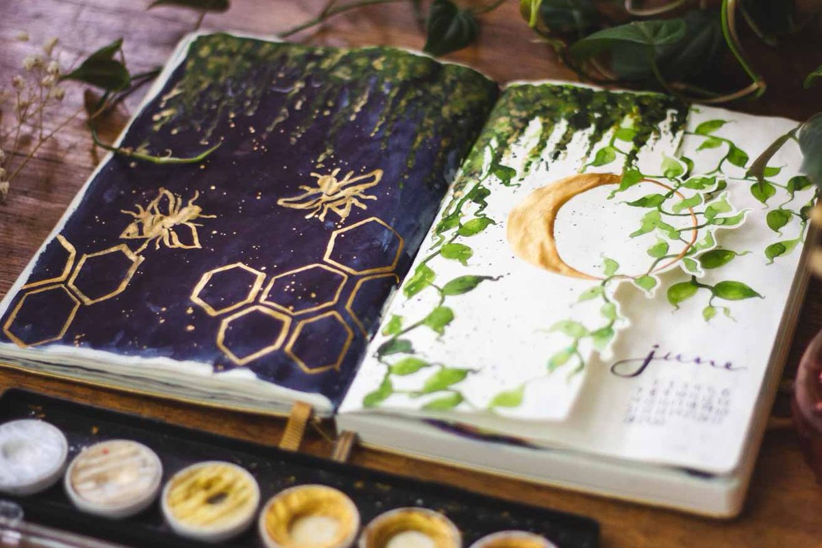 TheSleepyPine's tweet photo. Journals are meant to be painted in🙂

#Watercolour #watercolor #watercolorpainting #Watercolourpainting #art #painting https://t.co/ag3esdLKS6
