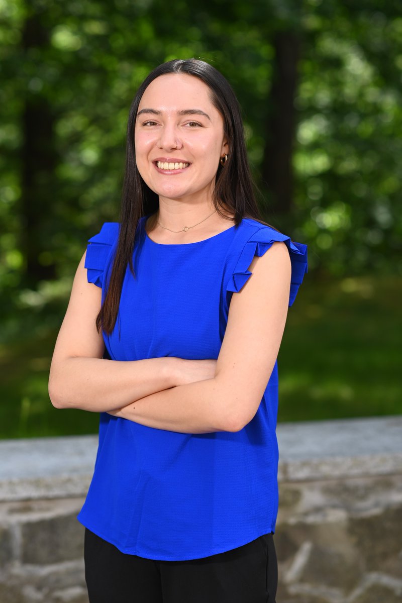 Congratulations to Marcella Wondal who has received the National Association of Social Workers NH BSW Student of the Year award for UNH. Way to go, Marcella! We are so proud of you 😄👏