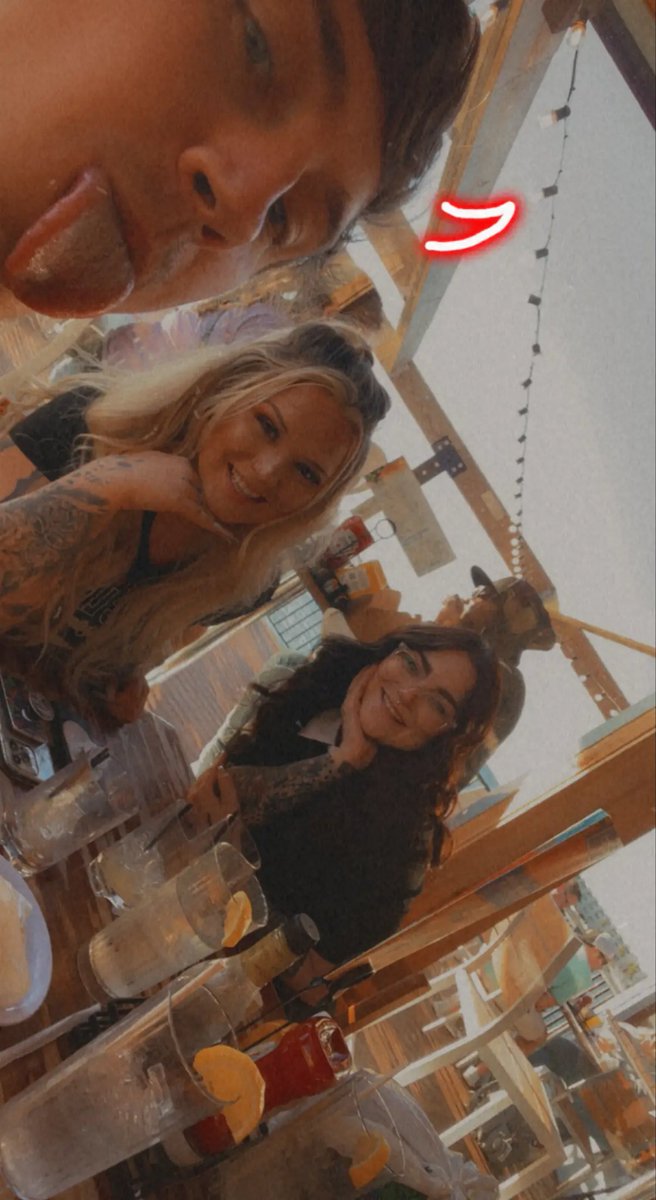 justa_barbi's tweet photo. In The Daily life of Pornstars,
We still enjoy the simple things in life 
@xxirismaexx @chairman1414 https://t.co/OXeScs6sgf