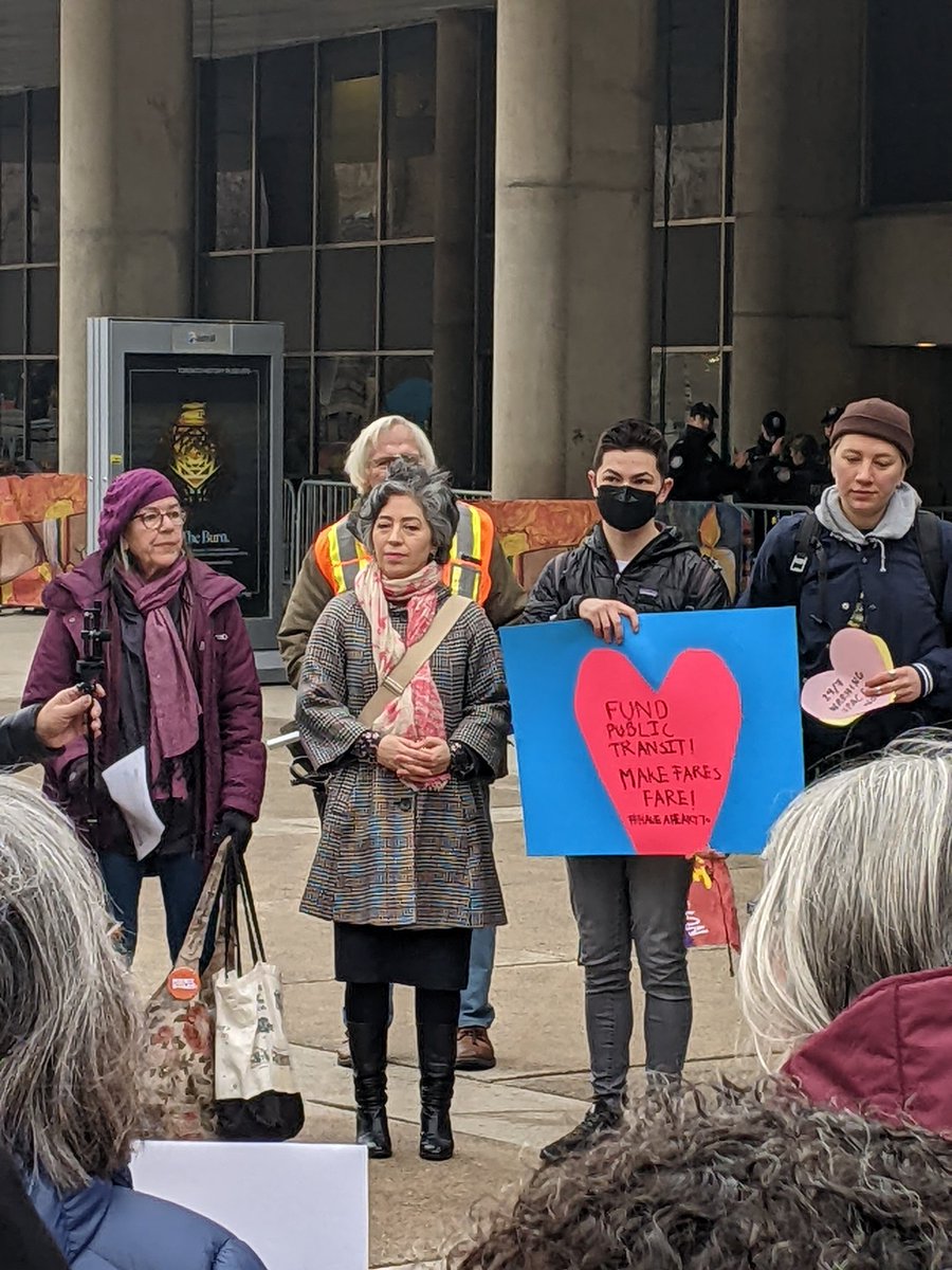 jacintavegangal's tweet photo. Councillors @CllrAmberMorley and @BravoDavenport were at the #HaveAHeartTO rally this morning ❤️
I want the #BudgetTO to support a #TorontoForEveryone! ✊🏼 ✊🏾✊🏿 
#citybudgetrally https://t.co/oGf5J7YGMi