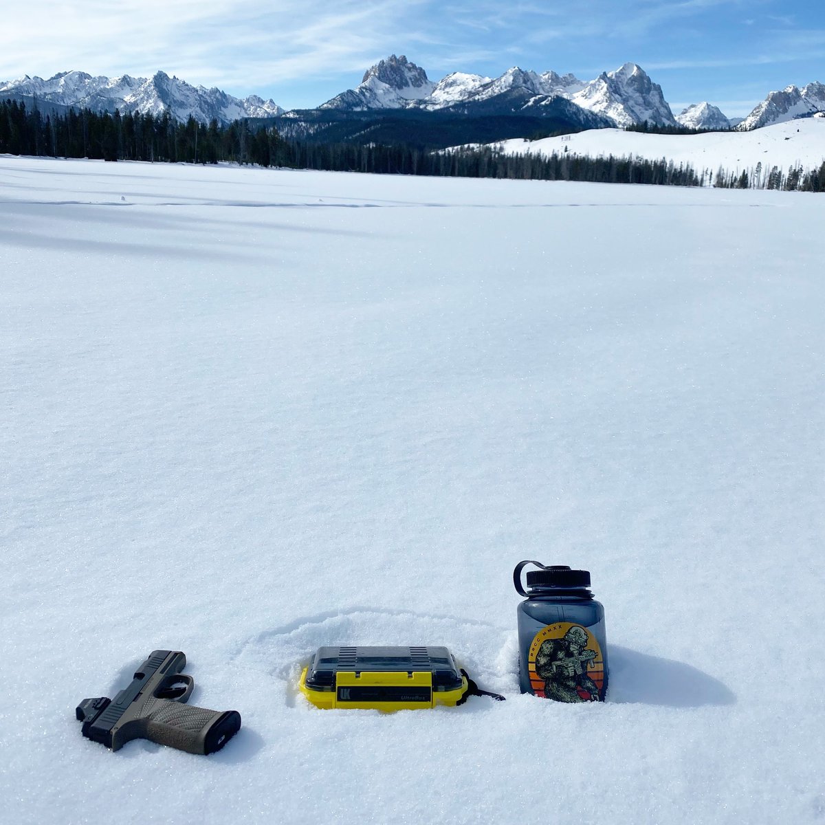 UKIndustrial's tweet photo. Hiking essentials 
#uwkcase #underwaterkinetics #ultrabox #adventure #explore #hiking #idaho #sawtoothmountains #gear #getoutside #waterproof #snow #winter #brccoutdoors #blackriflecoffee #sigsauer #p365 #wilsoncombat #holosun #mountains https://t.co/Di4MoQj6EQ