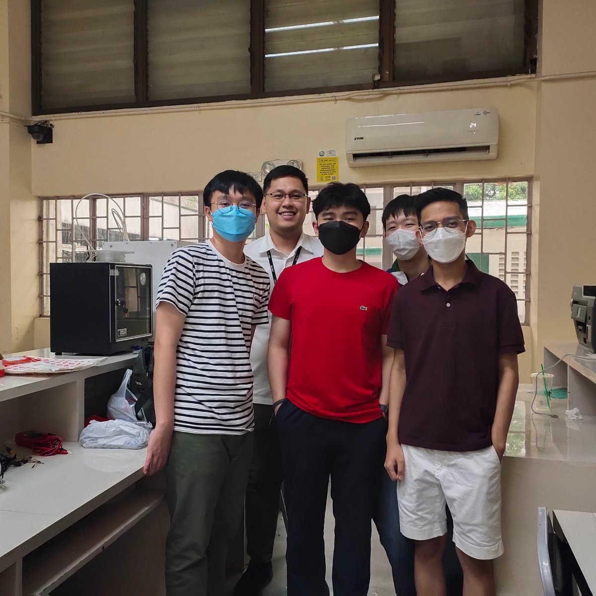 ronn_concepcion's tweet photo. Enjoying the first three days of this week full of learnings, upskilling, and research.
#3dprinting #microfluidics #postharvesttech #partialgravity https://t.co/Pl5w1lqEC3