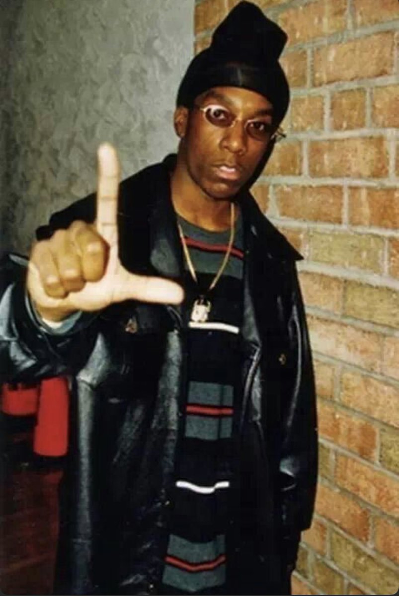 vinnie_paz's tweet photo. Big L (May 30, 1974 – February 15, 1999) • one of the greatest to ever live. his influence and legacy is alive and well 24 years after his senseless murder. Flamboyant for Life. #PutThemLsUp #BigLRestInPeace https://t.co/3tba2WMCSL