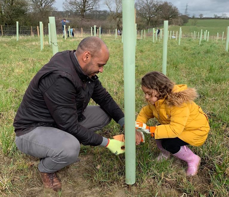 Trees can reduce flood risks. Do you want to tackle the climate emergency on the ground? Are you part of the local community and do you live in North London? Join us this Friday and Saturday for some tree planting in Enfield. thames21.org.uk/event/tree-pla…