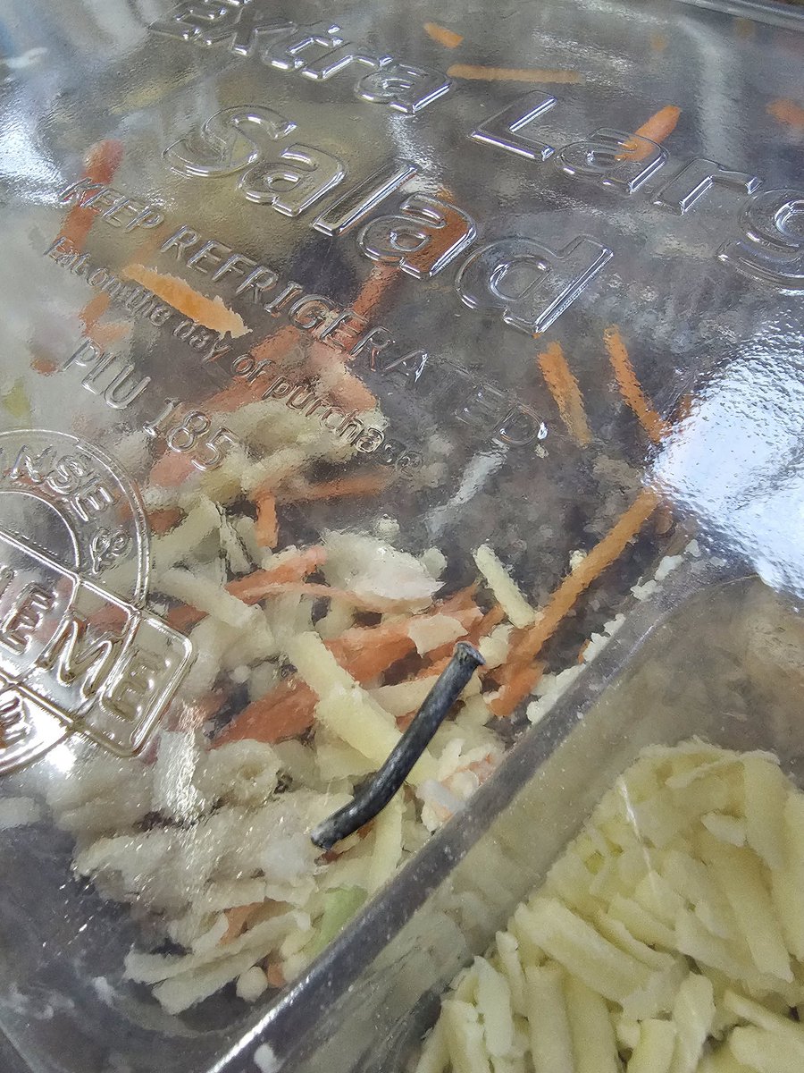 5c0ttyyy's tweet photo. Can you explain why I had a nail in my salad from the salad bar? Bleeding gum and aching tooth. No reply from the Morissons in a message? BARGOED Morrisons 
@Morrisons https://t.co/jai5TgbjPc
