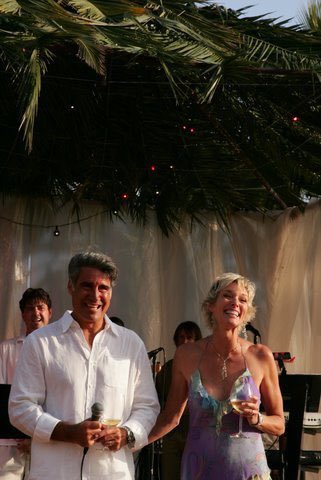 Today is my 65th birthday, and I’m thankful to be here. The past 7 months have been the most difficult of the almost 18 years since I have had ALS. I have felt despair &amp; hopelessness and have gone to some really dark places. 

Read more here: rb.gy/hpqpxx