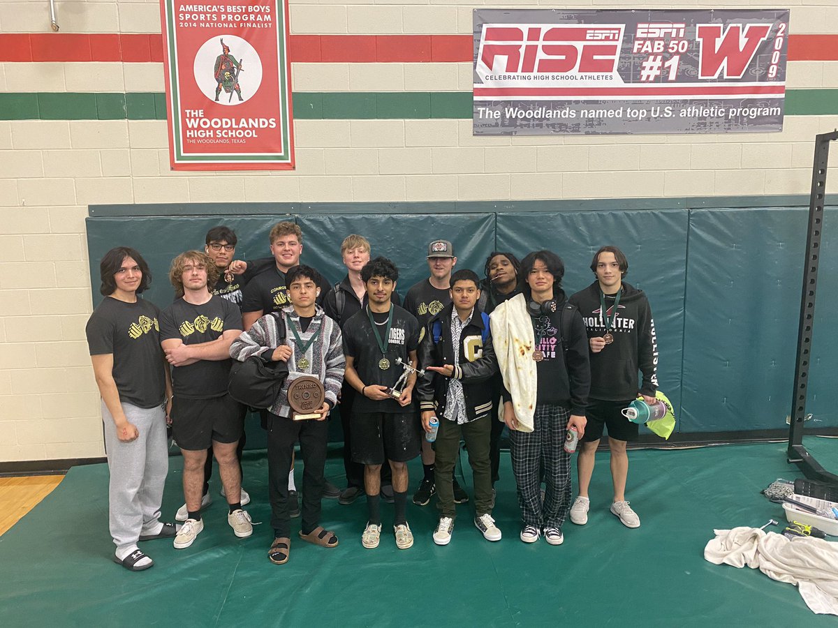 ConroePower's tweet image. 3rd Place Overall at TWHS Powerlifting Meet! Led by 🥇Cruz Vera 🥇Rodrigo Benegas 🥈Jacob Pitzer