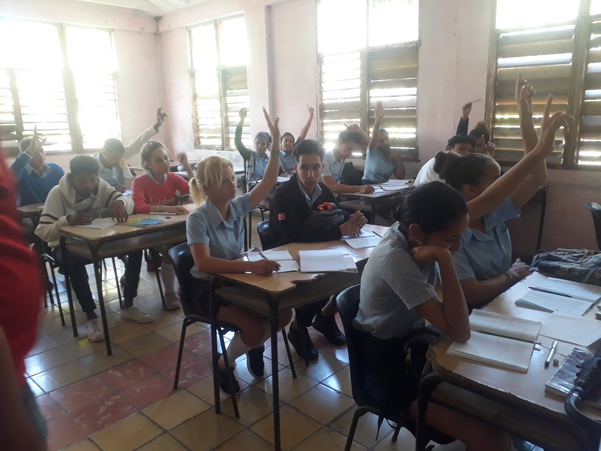 Seguir de cerca nuestro proceso es de vital importancia. Hoy de recorrido por el IPU Roberto Ramírez Delgado para evaluar la estrategia a seguir para obtener buenos resultados en las pruebas de ingreso a la Educación Superior. #SomosCuba, #EducaciónGranma, #ProvinciaGranma.