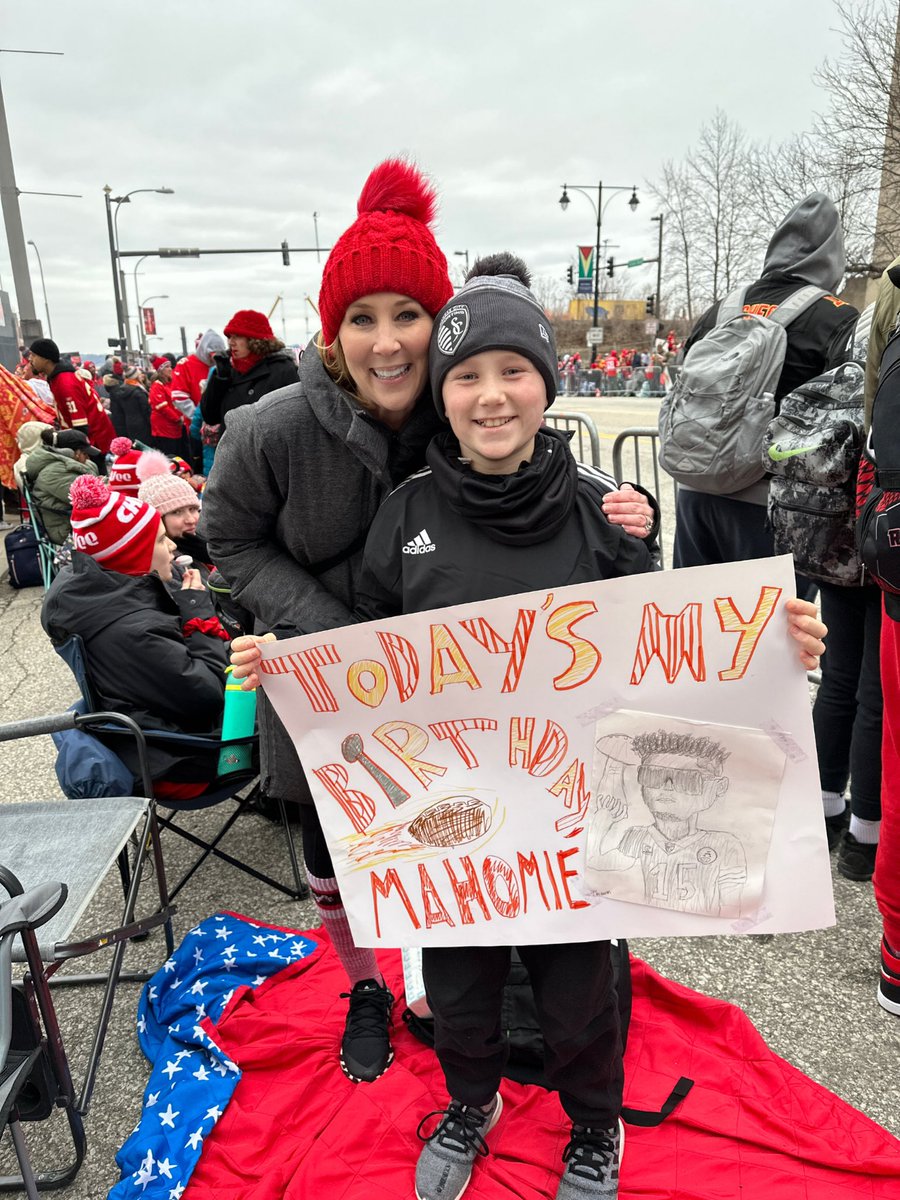 Happy 11th birthday Jonathan! No school and a Super Bowl parade with 1 million friends to celebrate ❤️💛 #chiefskingdom #chiefsnation #howwedokc <a href="/Chiefs/">Kansas City Chiefs</a> <a href="/chiefskingdomkc/">Chiefs Kingdom</a>