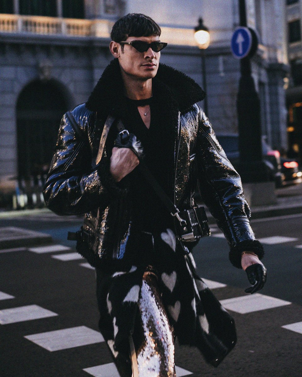 CallmeMrKent on Twitter "Sorry a bit busy with fashion week!"