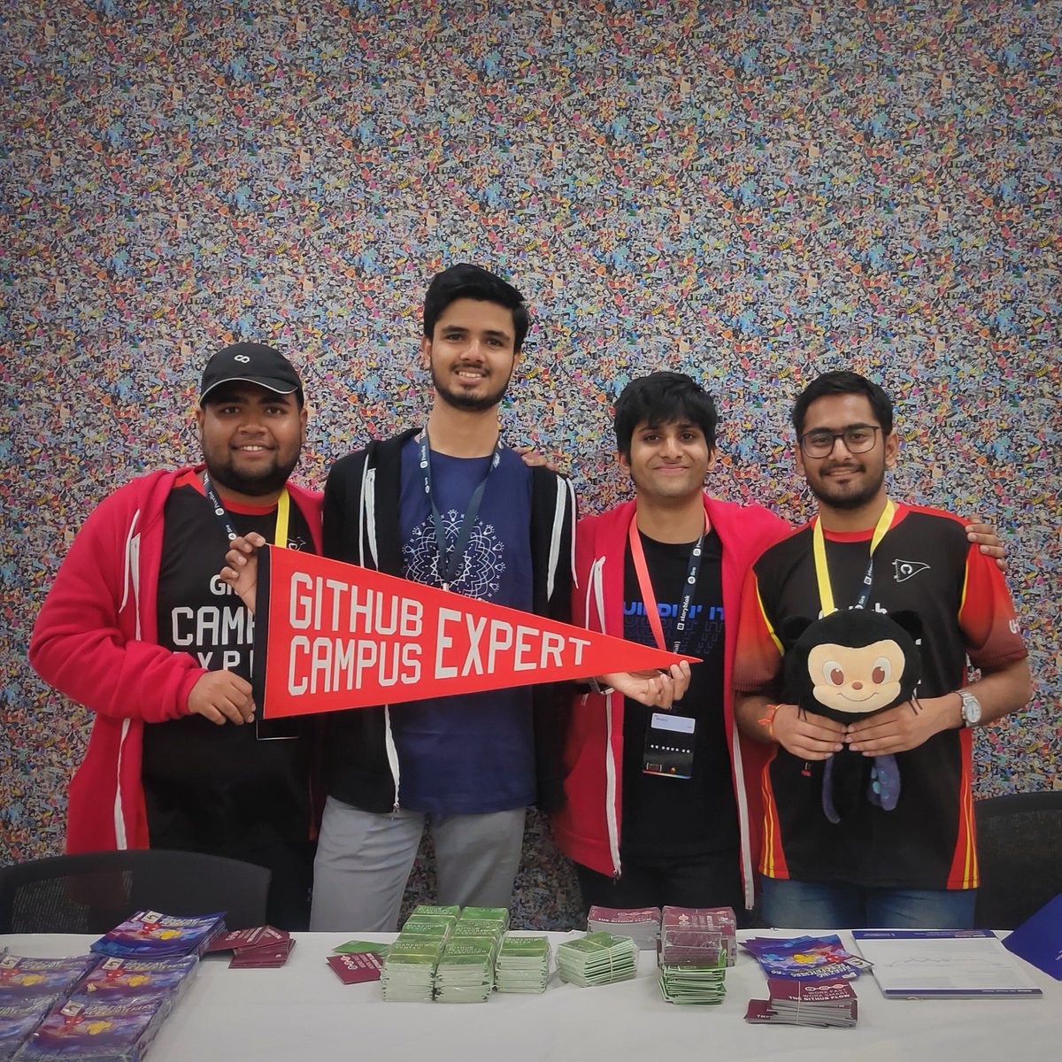 vedantstwt's tweet image. 🚩 Calling all student community leaders! Want to level up your skills and give back to your community? Apply now to become a GitHub Campus Expert! #GitHubCampusExperts
🔗: education.github.com/campus_experts