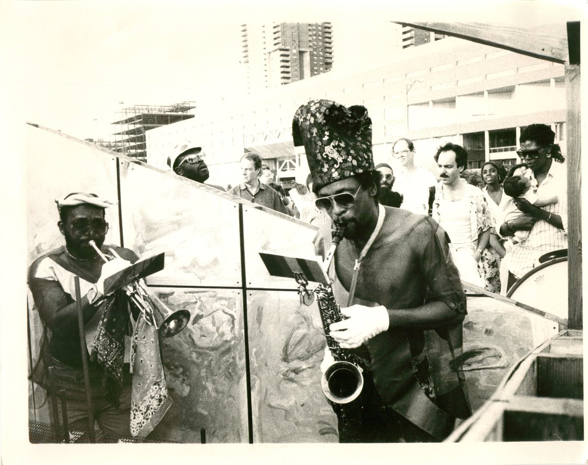 jazzbeyondjazz's tweet photo. Henry Threadgill's birthday. Lona Foote's photo of him with Ted Curson at Art on the Beach @jjajazzawardsii #pirecordings https://t.co/wQsdLGmsrz