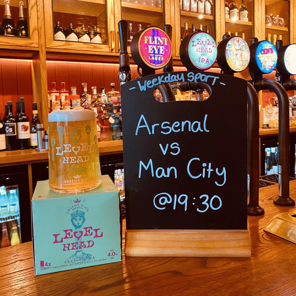 TeddingtonArms's tweet image. No better way to get through the football than with a pint of Level Head IPA 4.0% 👌

We also have Dortmund vs Chelsea playing at 8pm!! 

#familyfriendysportspub #levelhead #sessionIPA #wednesdayfootball #premierleague #championsleague #greeneking #teddington #highstreet