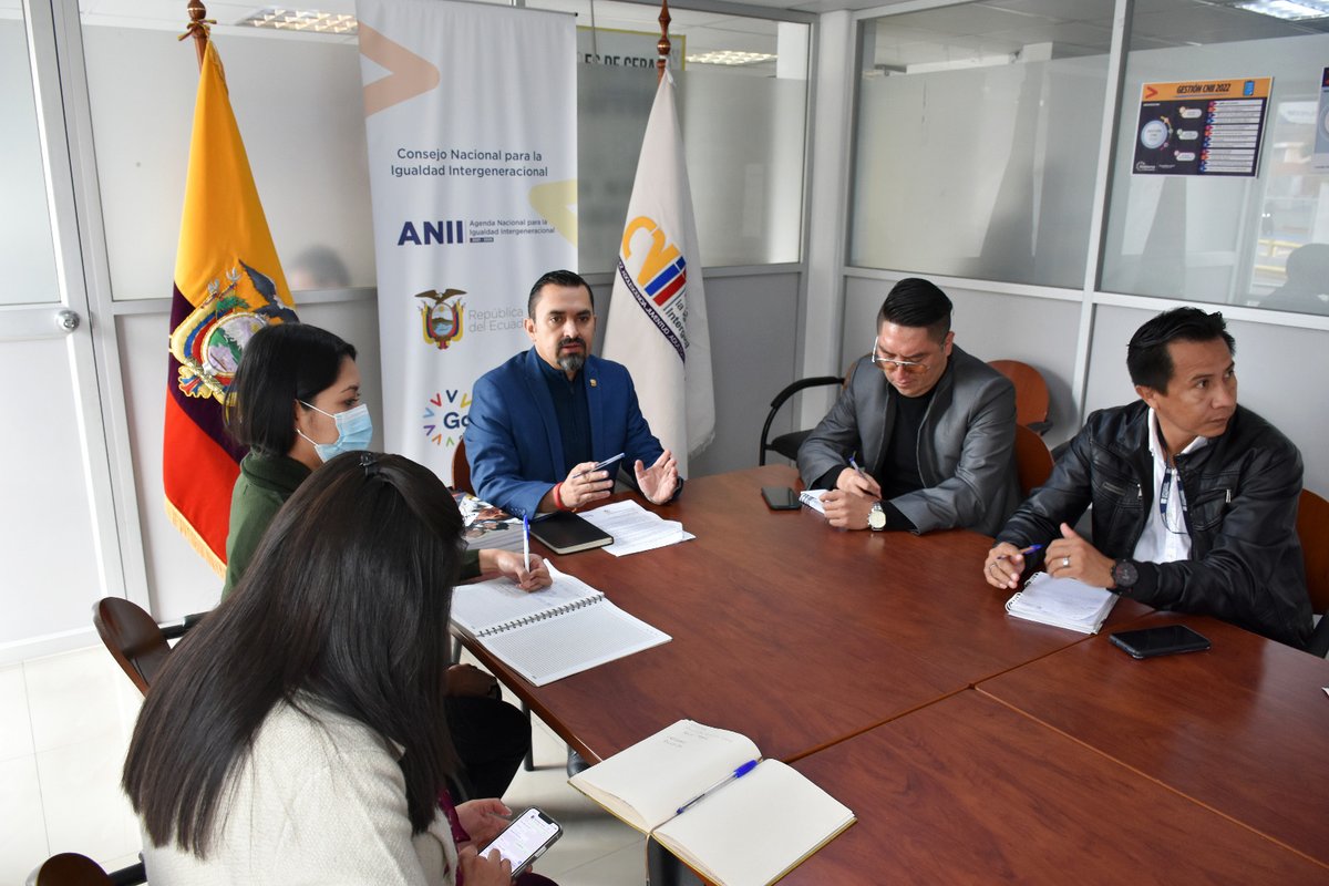 CN_Igualdad's tweet photo. 🤝🏼| Articulamos acciones de trabajo con los consejos nacionales para la igualdad, para desde nuestras atribuciones, abordar el Sistema Nacional de búsqueda de personas desaparecidas, extraviadas y respuesta a víctimas indirectas, según socialización realizada por @MinInteriorEc. https://t.co/Bn73q0YggU