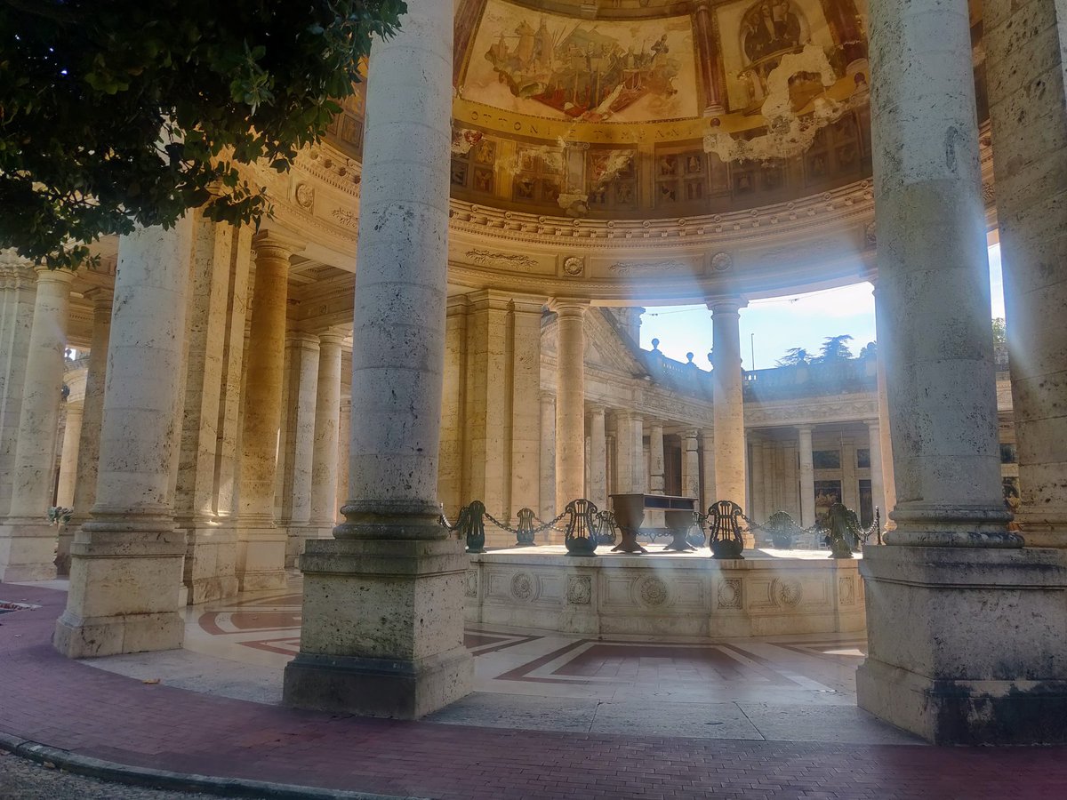 We still have some places left for this August's choral holiday in Tuscany. Booking/info:  choritalia.com #choralholiday #singingholidays #singingvacation