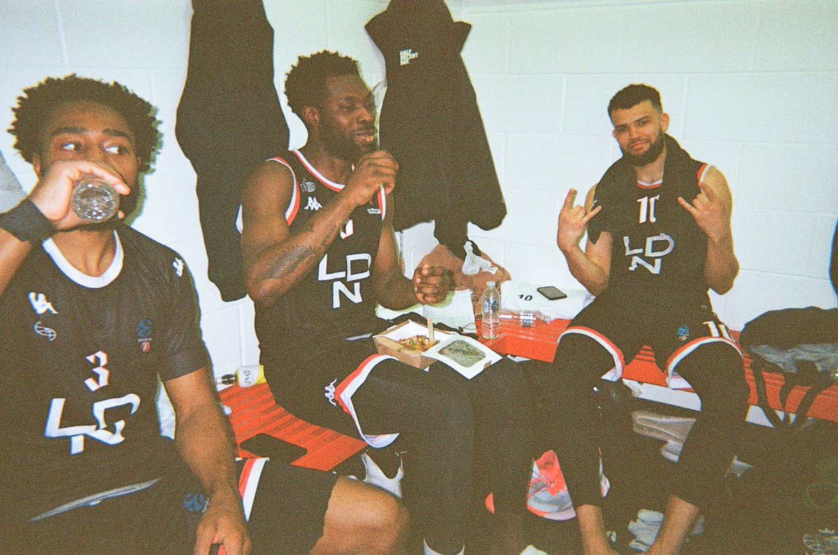 High Tea Hoops tweet media