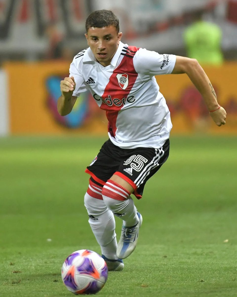 xLeandro7's tweet photo. 🚨#River | Comenzaron las gestiones y en las próximas semanas se dará la renovación del contrato de Franco Alfonso. El actual vence en diciembre.
ℹ️ @maxigrillo https://t.co/gVDcycRpIc