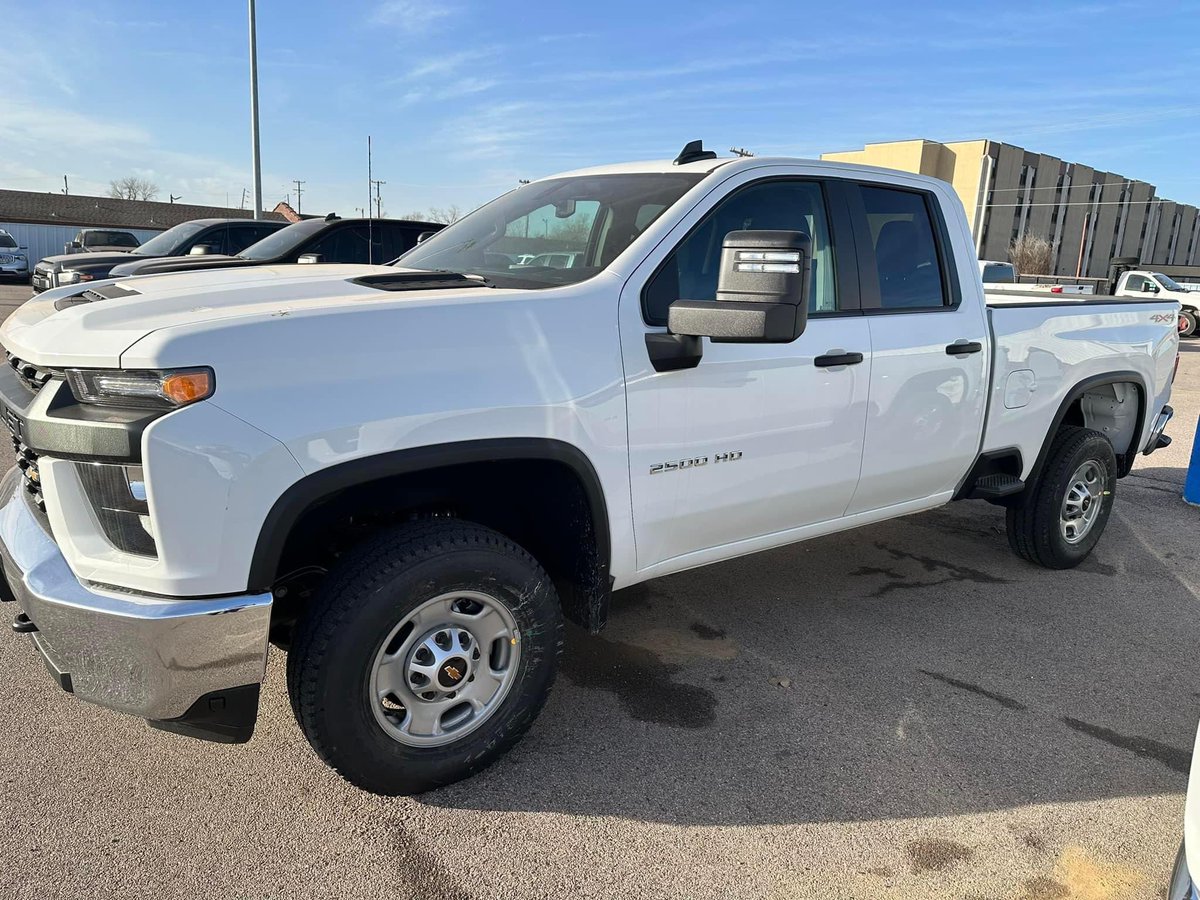 chareh's tweet photo. BRAND NEW 2023 2500HD GAS 4WD. I have FIVE of these left!
These will sell today! Buy a bunch and save a bunch! https://t.co/cZOT7oR4lX